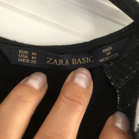 Beautiful Zara Basic dress. - Picture 2 of 5